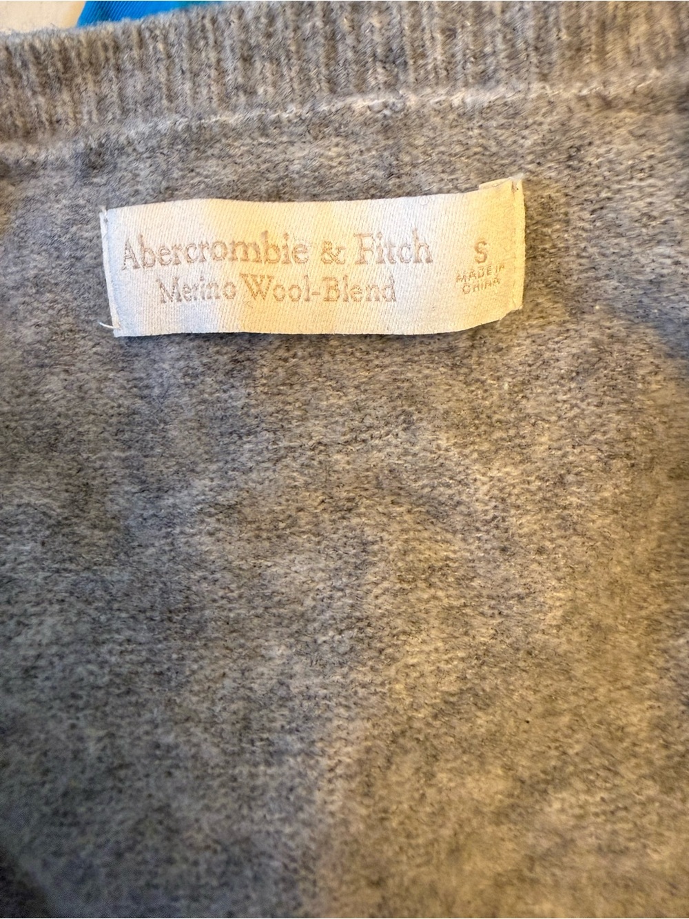 Abercrombie & Fitch Gray Button-Front Wool Blend Cardigan S - Picture 2 of 6